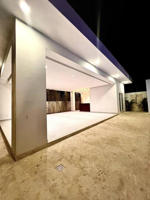 Ferienwohnung Magnificent Pent House W/Jacuzzi Santiago De Los Caballeros Exterior foto