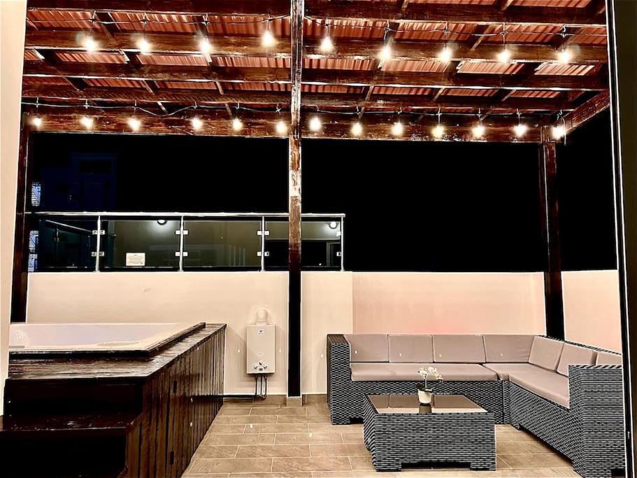 Ferienwohnung Magnificent Pent House W/Jacuzzi Santiago De Los Caballeros Exterior foto